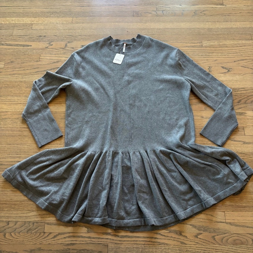 Free People Womens Grey Peplum Knit Tunic Sweater Dress Size M NEW